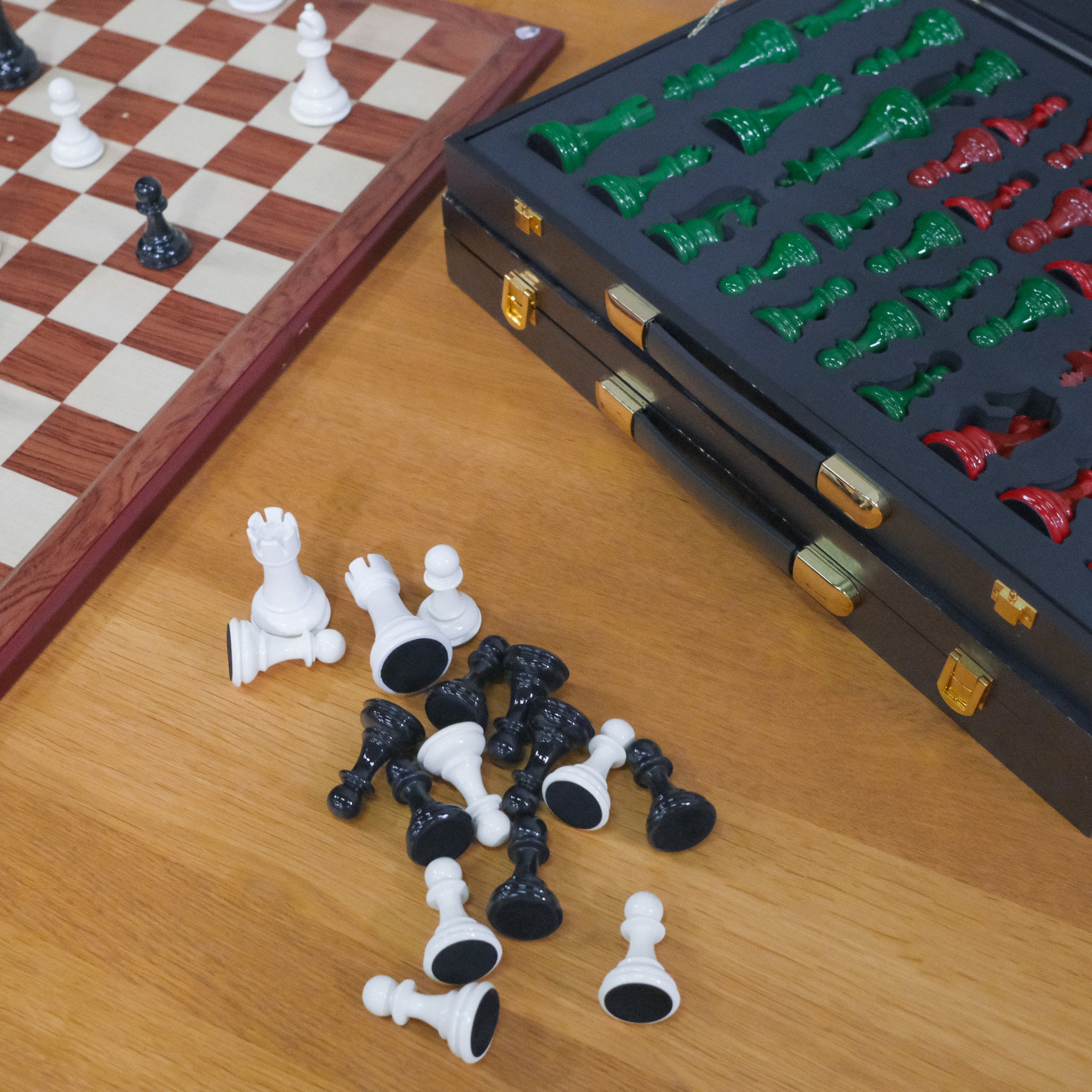 Quarternity Chess Set