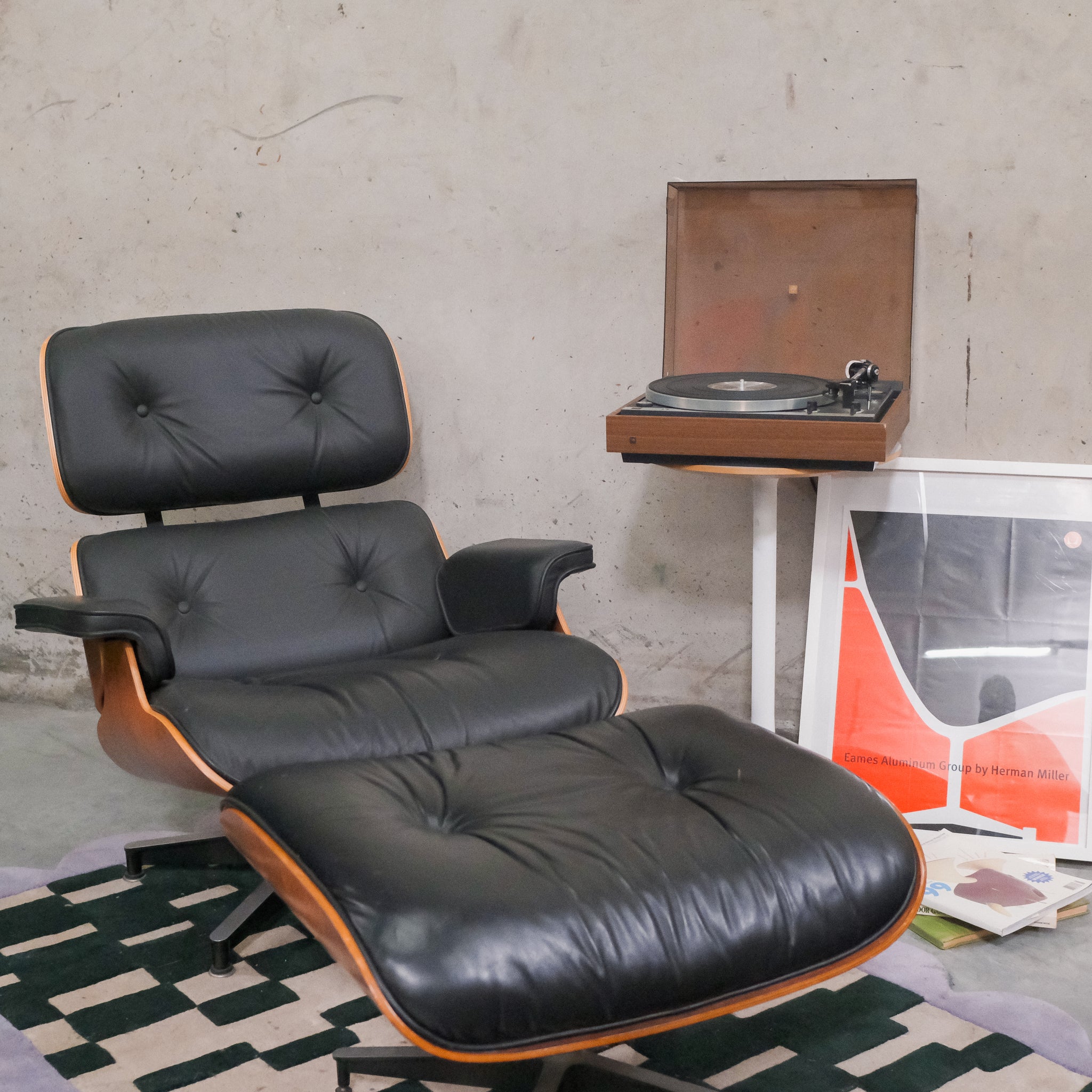 Eames Lounge Chair