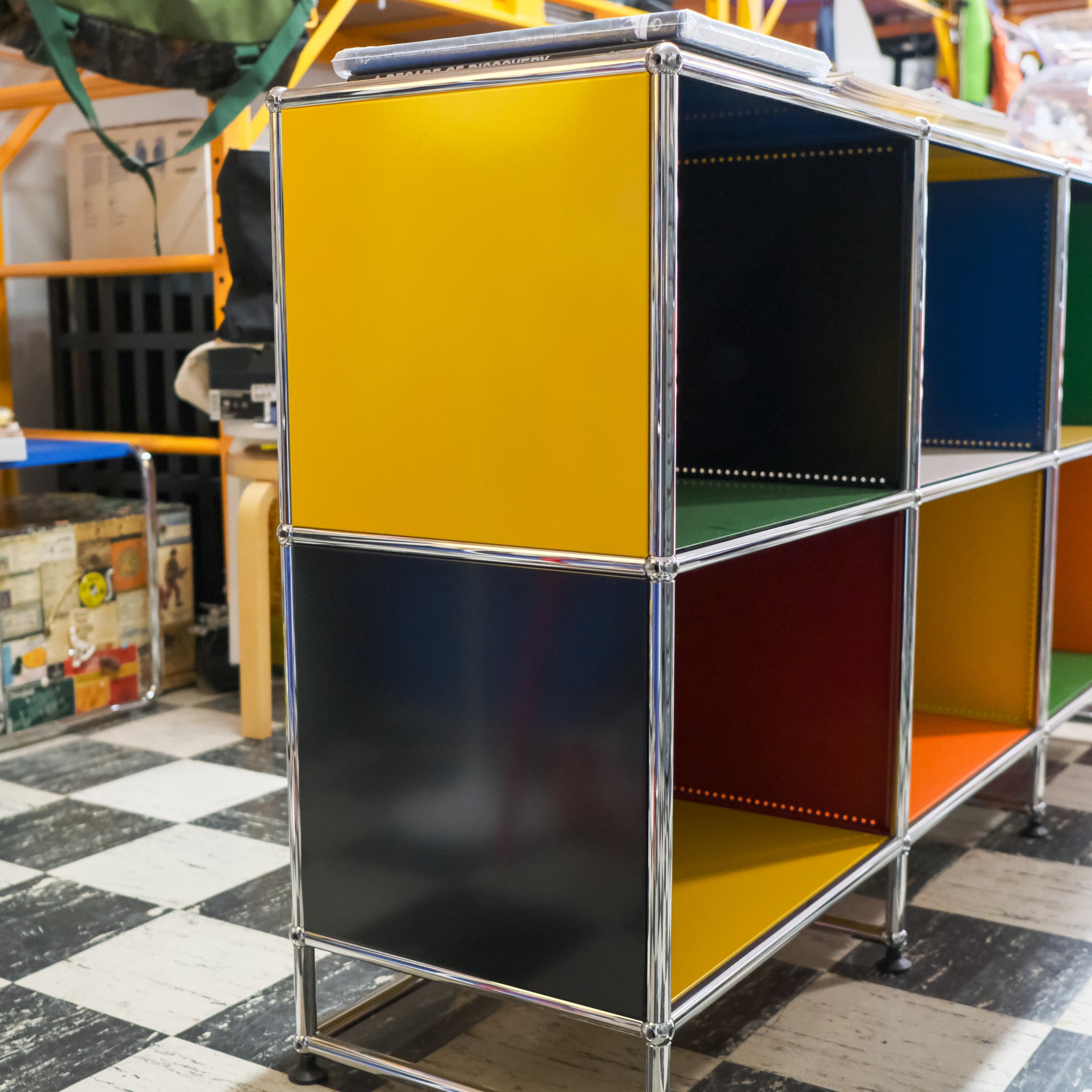 New USM Haller - Multi Colored (3x2)