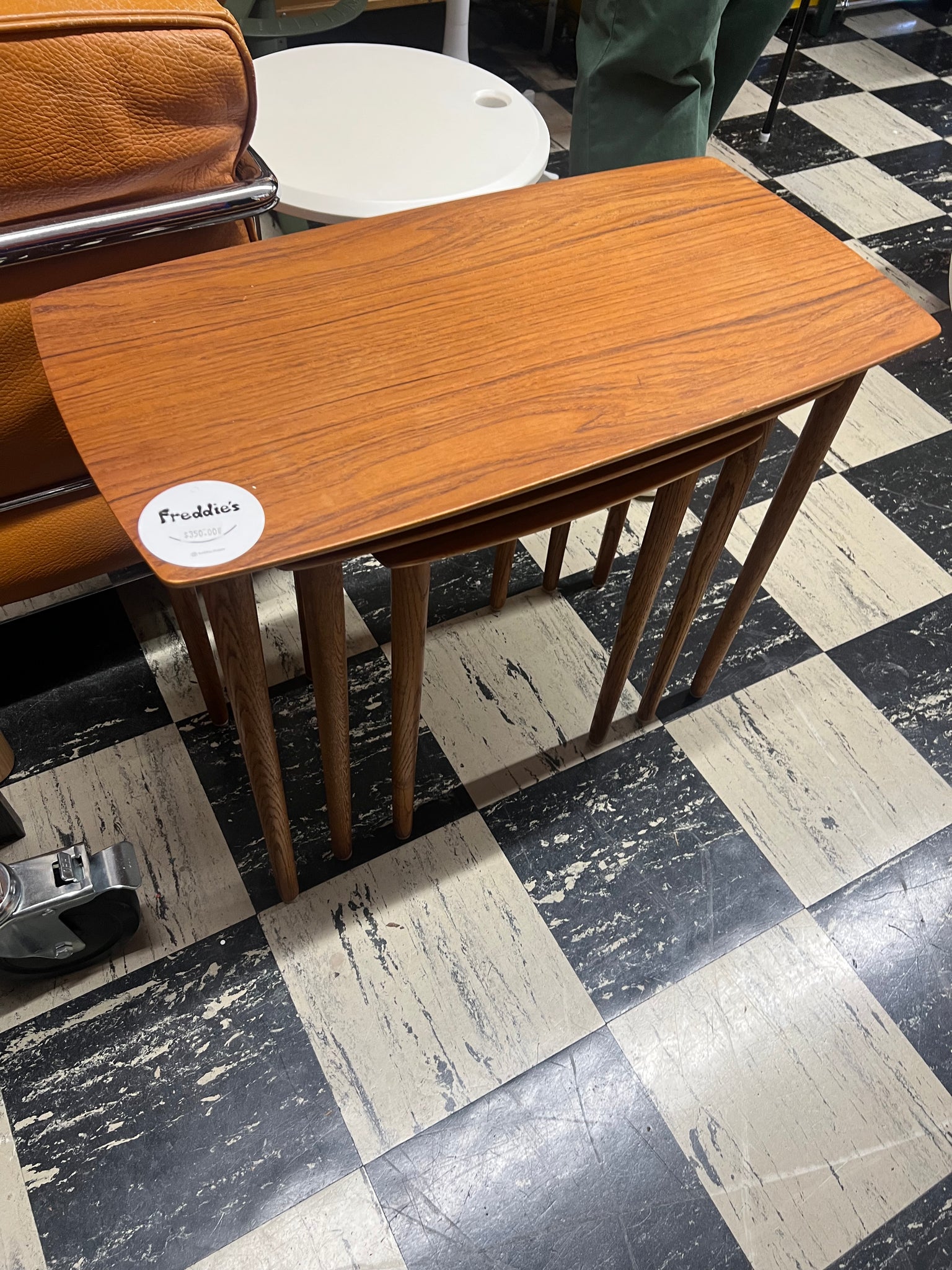 Nesting tables MCM