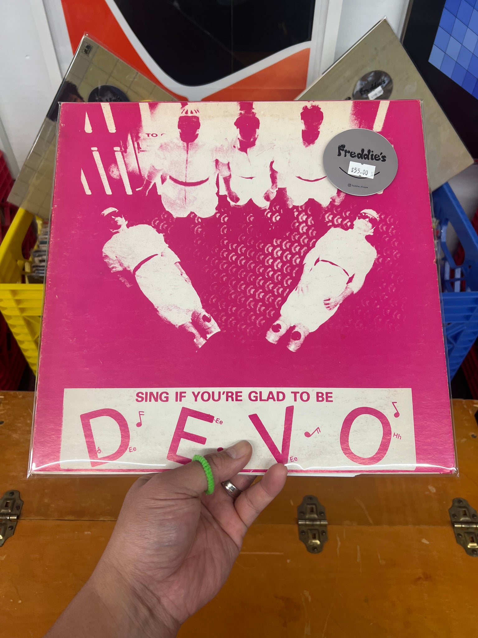Devo Sing if you’re glad to be BOOTLEG
