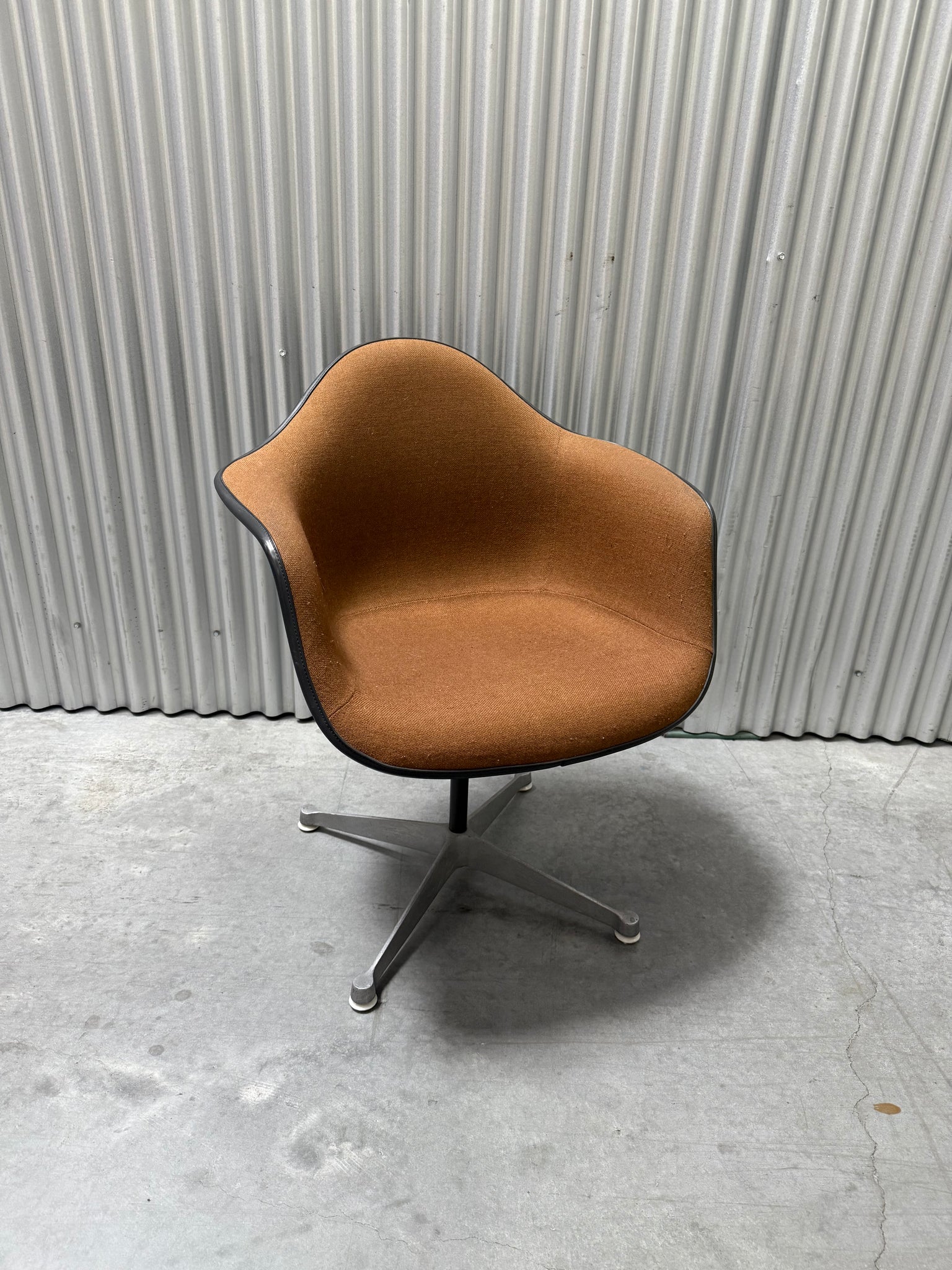 Eames Brown Swivel Chair